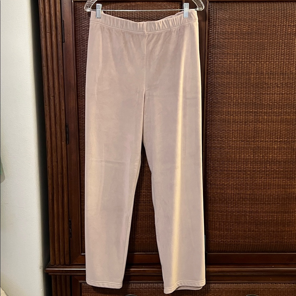 NWOT Barefoot Dreams Faded Rose Luxechic Wide Leg Lounge Pant